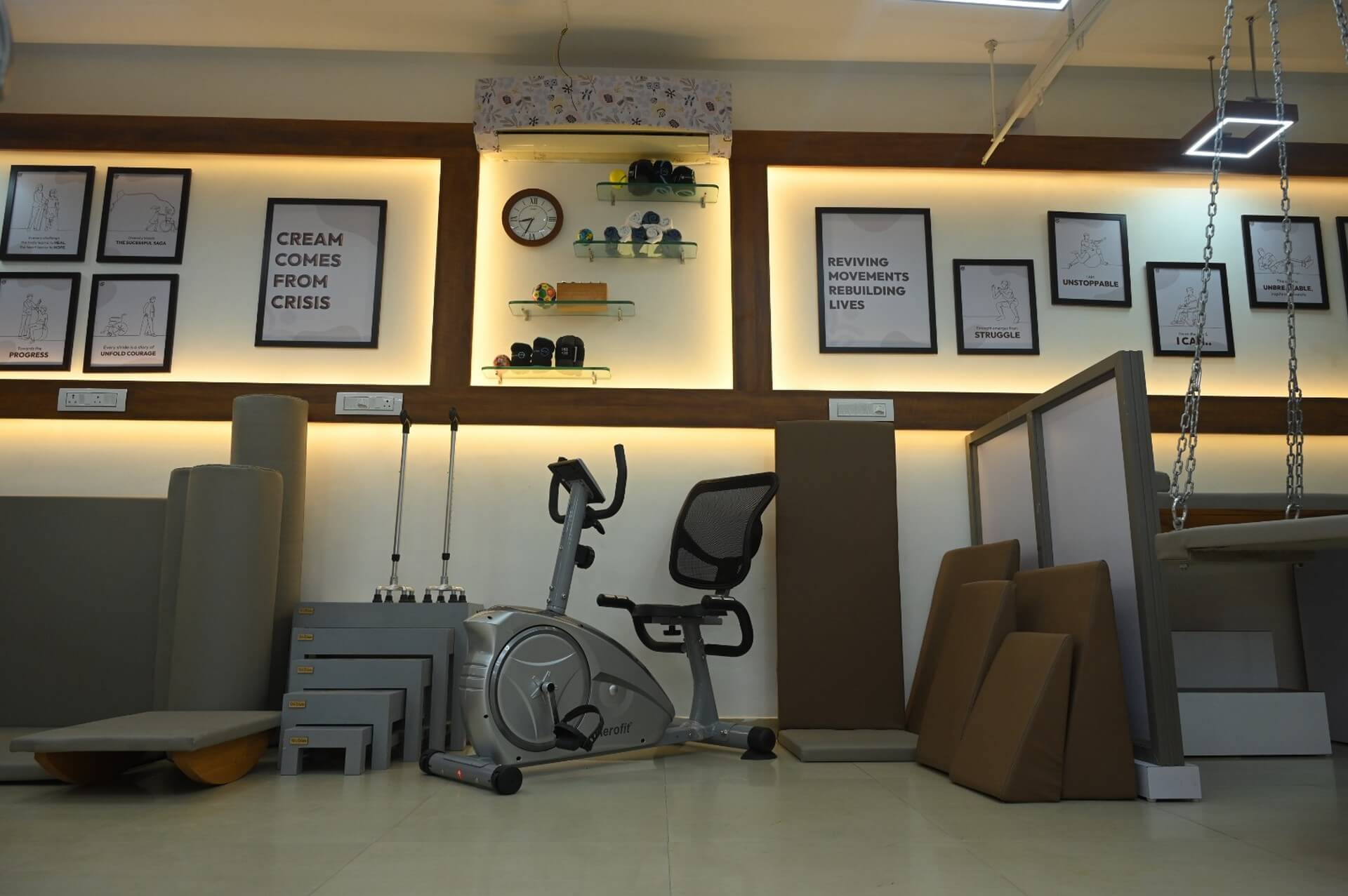 wewake-phyiotheraphy-ahmedabad